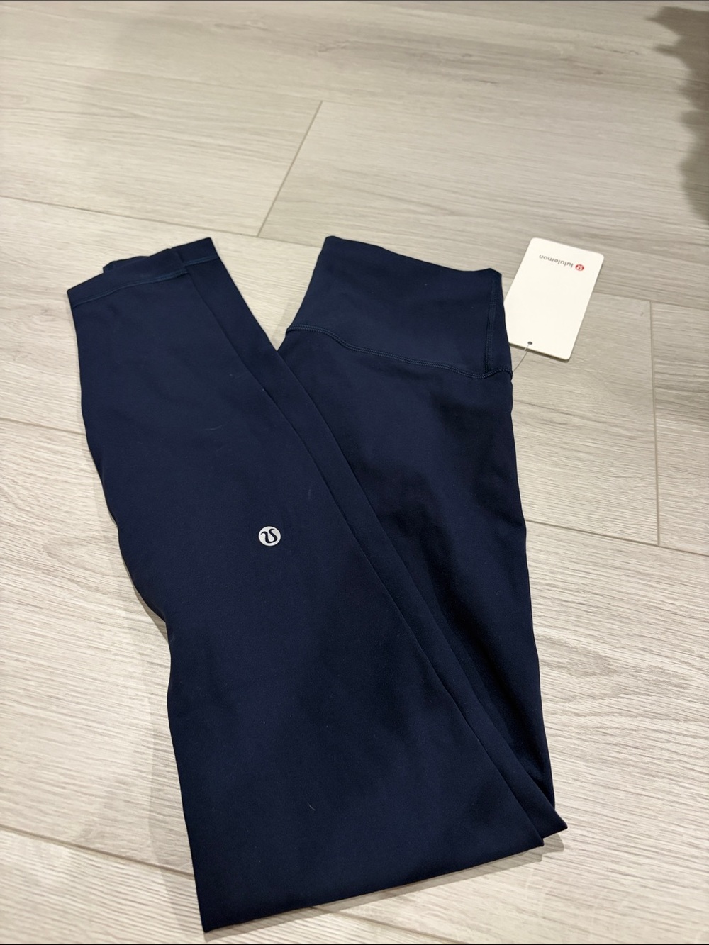 Lululemon wunder train no line 28”